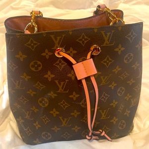 Louis Vuitton NÉONOÉ MM Rose Poudré Pink